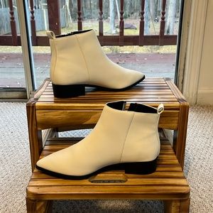 Mix No. 6 White ankle boot-7M